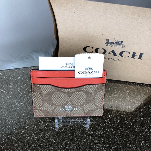 Coach Handbags - 🎁 Coach signature Card case wallet